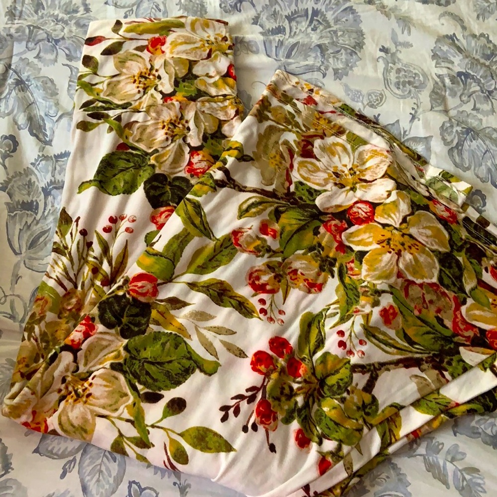 LuLaRoe Floral Skirt
